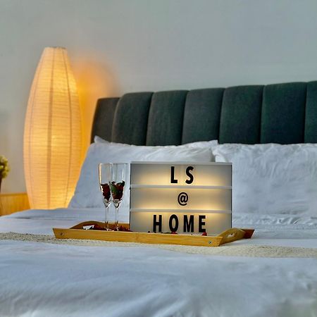 Loft Signature Executive Suite Empire City Petaling Jaya Buitenkant foto